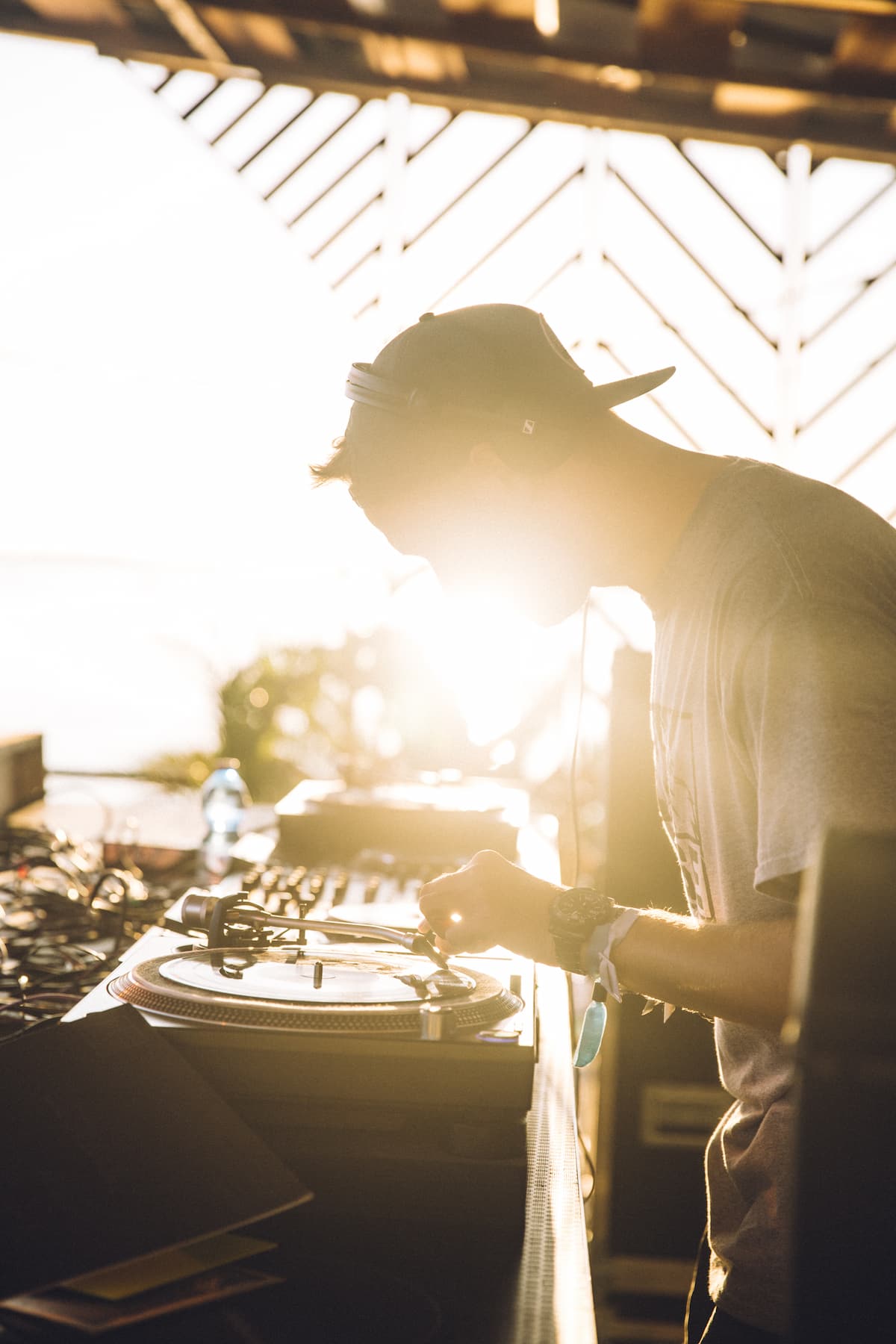 Breakfake press photo 4